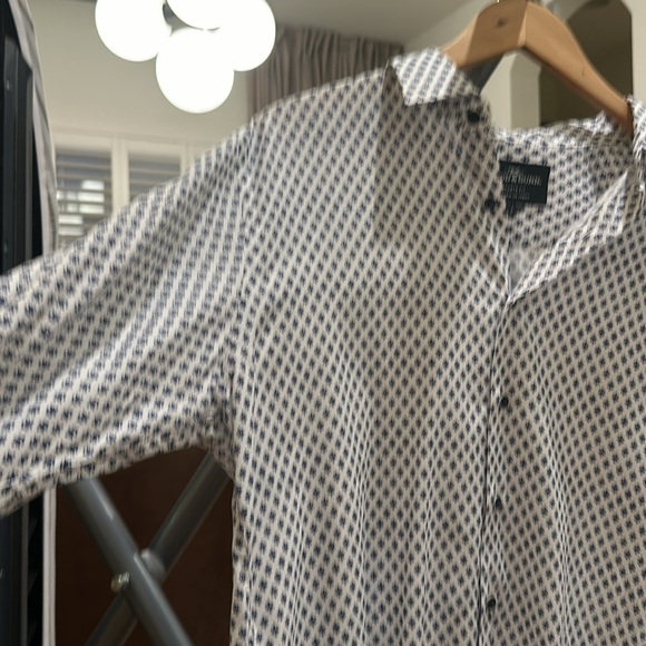 Rodd & Gunn Seaward Downs Geo Botton Up Shirt. Size Large Excellent Condition! - Picture 6 of 10